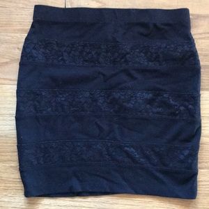 Women’s Medium Black Pencil Skirt